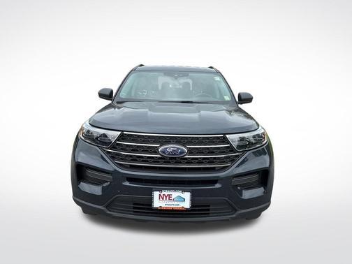 Blue Metallic 2022 Ford Explorer XLT