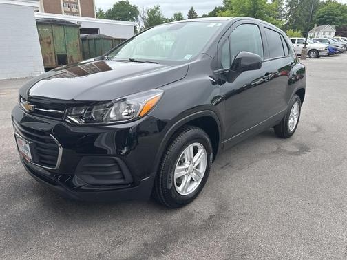 2022 Chevrolet Trax LS