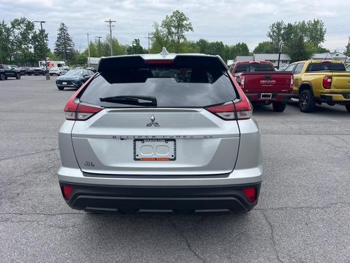 2022 Mitsubishi Eclipse Cross ES