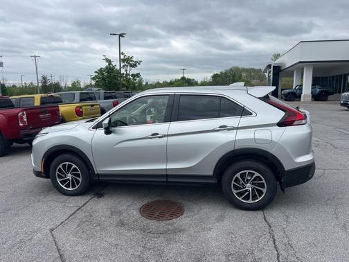2022 Mitsubishi Eclipse Cross ES