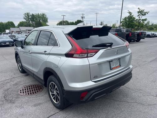 2022 Mitsubishi Eclipse Cross ES