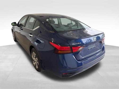 2022 Nissan Altima 2.5 S