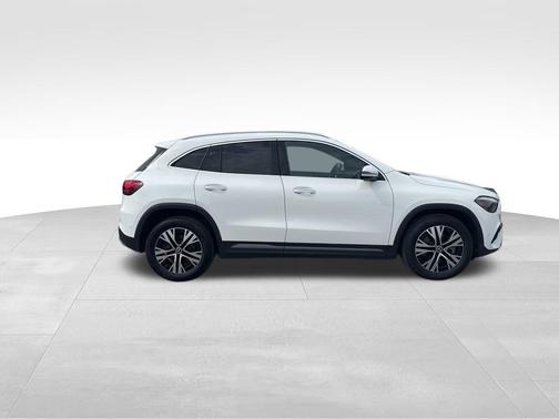 White 2025 Mercedes-Benz GLA 250 Base 4MATIC