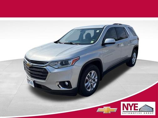 Silver Ice Metallic 2018 Chevrolet Traverse LT Cloth