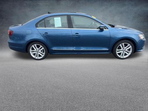 Silk Blue Metallic 2017 Volkswagen Jetta 1.8T SEL
