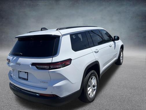 Bright White Clearcoat 2024 Jeep Grand Cherokee L Laredo