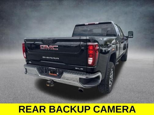 Onyx Black 2024 GMC Sierra 2500 SLE