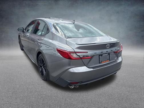 Metal 2025 Toyota Camry SE