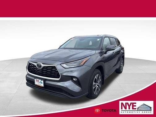 2025 Toyota Highlander Hybrid XLE
