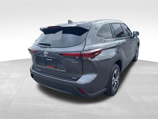 2025 Toyota Highlander Hybrid XLE