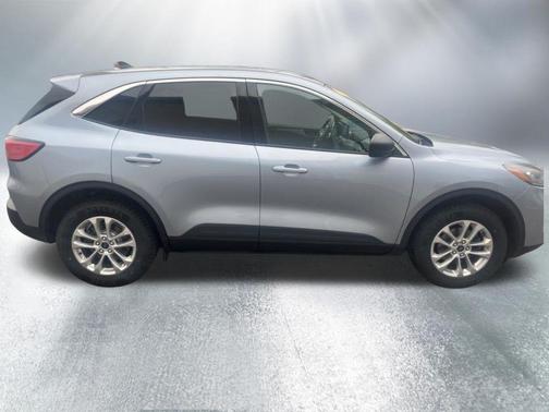 Blue Silver Metallic 2022 Ford Escape SE