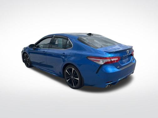 Blue Streak Metallic 2018 Toyota Camry XSE