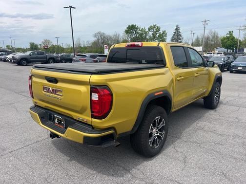 2023 GMC Canyon AT4