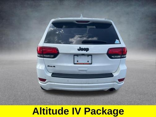 Bright White Clearcoat 2019 Jeep Grand Cherokee Altitude