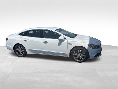 2018 Buick LaCrosse Essence