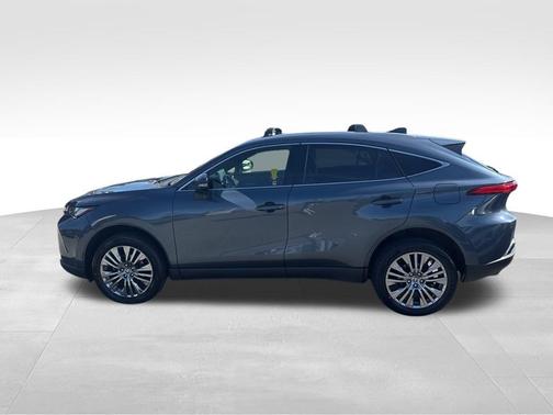 2022 Toyota Venza XLE