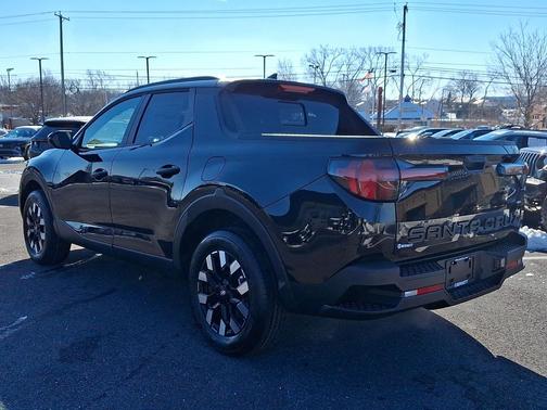 Phantom Black 2026 Hyundai SANTA CRUZ SEL Activity