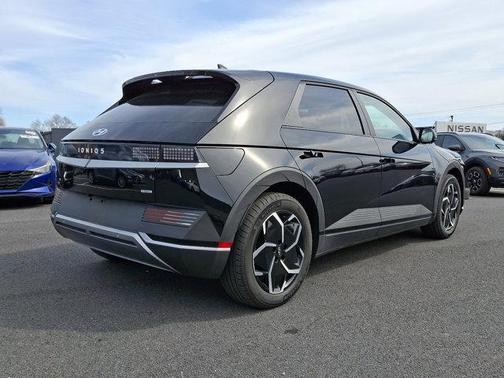 2024 Hyundai IONIQ 5 SEL
