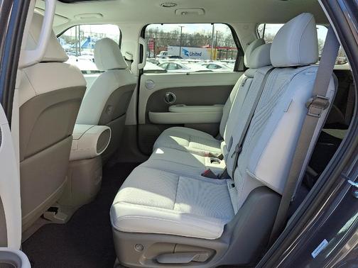 2026 Hyundai Palisade Hybrid SEL Premium 8P