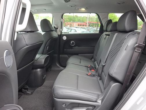 Typhoon Silver Metallic 2026 Hyundai Palisade Hybrid SEL Premium 8P