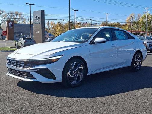 2025 Hyundai ELANTRA SEL Convenience