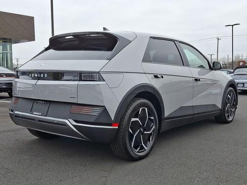 Cyber Gray 2024 Hyundai IONIQ 5 SEL