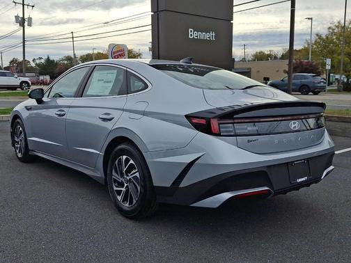 2026 Hyundai SONATA Hybrid Blue
