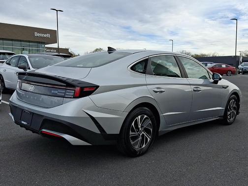 2026 Hyundai SONATA Hybrid Blue