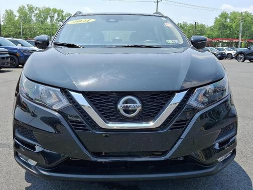 2021 Nissan Rogue Sport SV