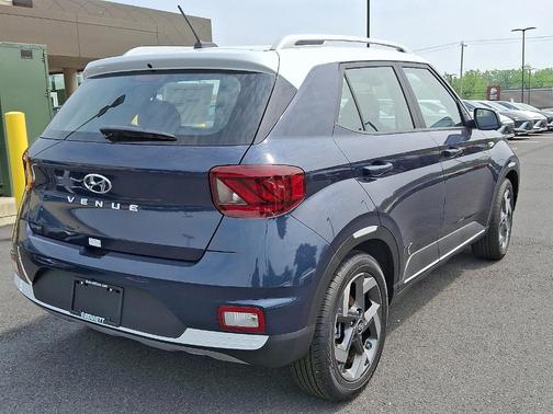 2025 Hyundai VENUE Limited