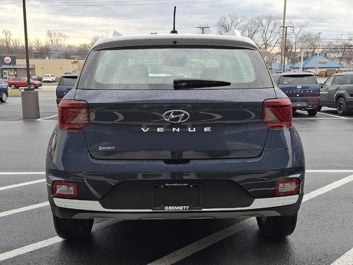 2023 Hyundai VENUE Limited