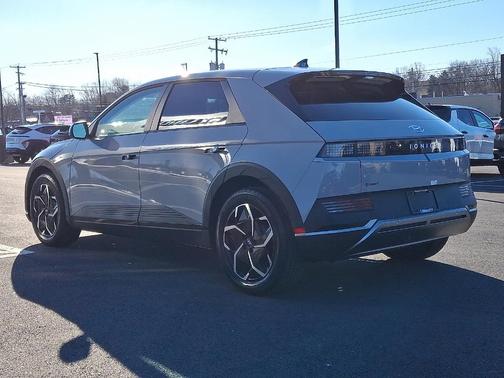 2024 Hyundai IONIQ 5 SEL