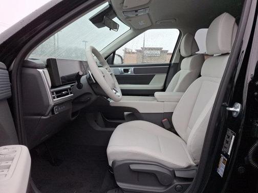 2025 Hyundai SANTA FE SE