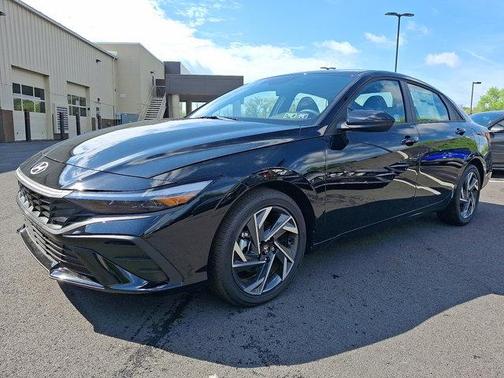 2025 Hyundai ELANTRA HEV SEL Sport
