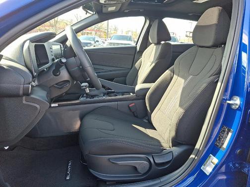 2026 Hyundai ELANTRA SEL