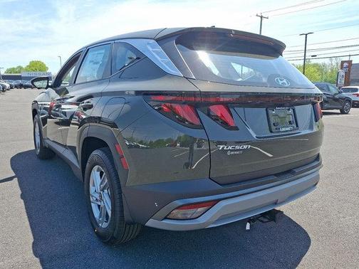 2025 Hyundai TUCSON SE