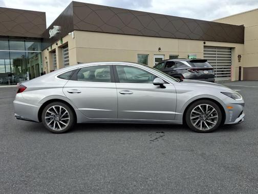 2020 Hyundai SONATA Limited