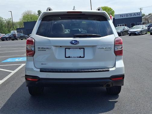 Crystal White Pearl - WHC 2016 Subaru Forester 2.5i Touring