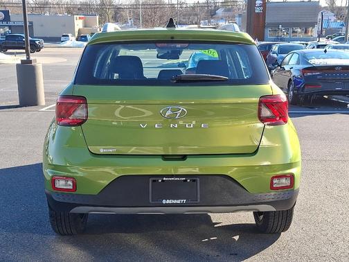 2022 Hyundai VENUE SEL