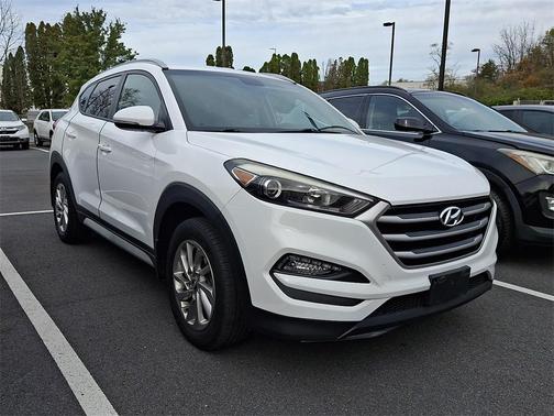 2017 Hyundai TUCSON SE Plus