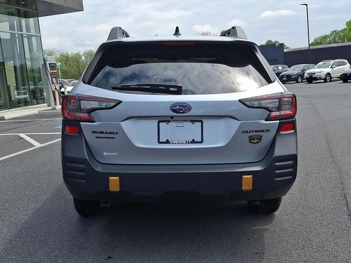 Ice Silver Metallic - IS7 2025 Subaru Outback Wilderness