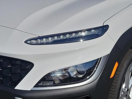 Lunar White 2023 Hyundai KONA SEL
