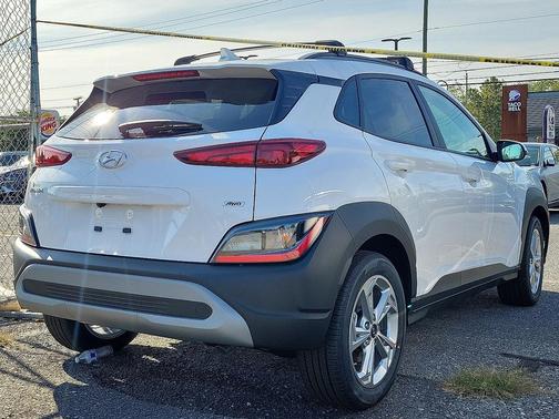 Lunar White 2023 Hyundai KONA SEL