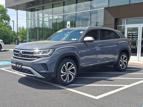Gray 2022 Volkswagen Atlas Cross Sport 2.0T SEL