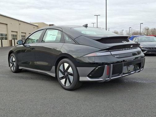 2025 Hyundai IONIQ 6 SE