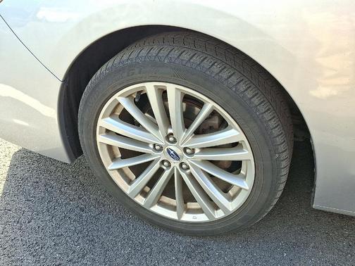 2015 Subaru Impreza 2.0i Premium