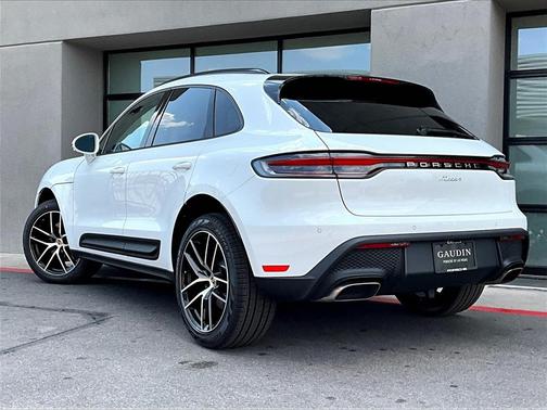 2025 Porsche Macan 