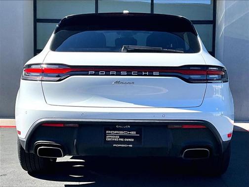2023 Porsche Macan 