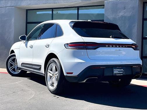 2023 Porsche Macan 