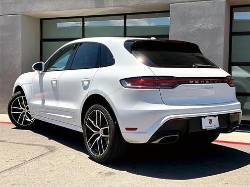 2025 Porsche Macan